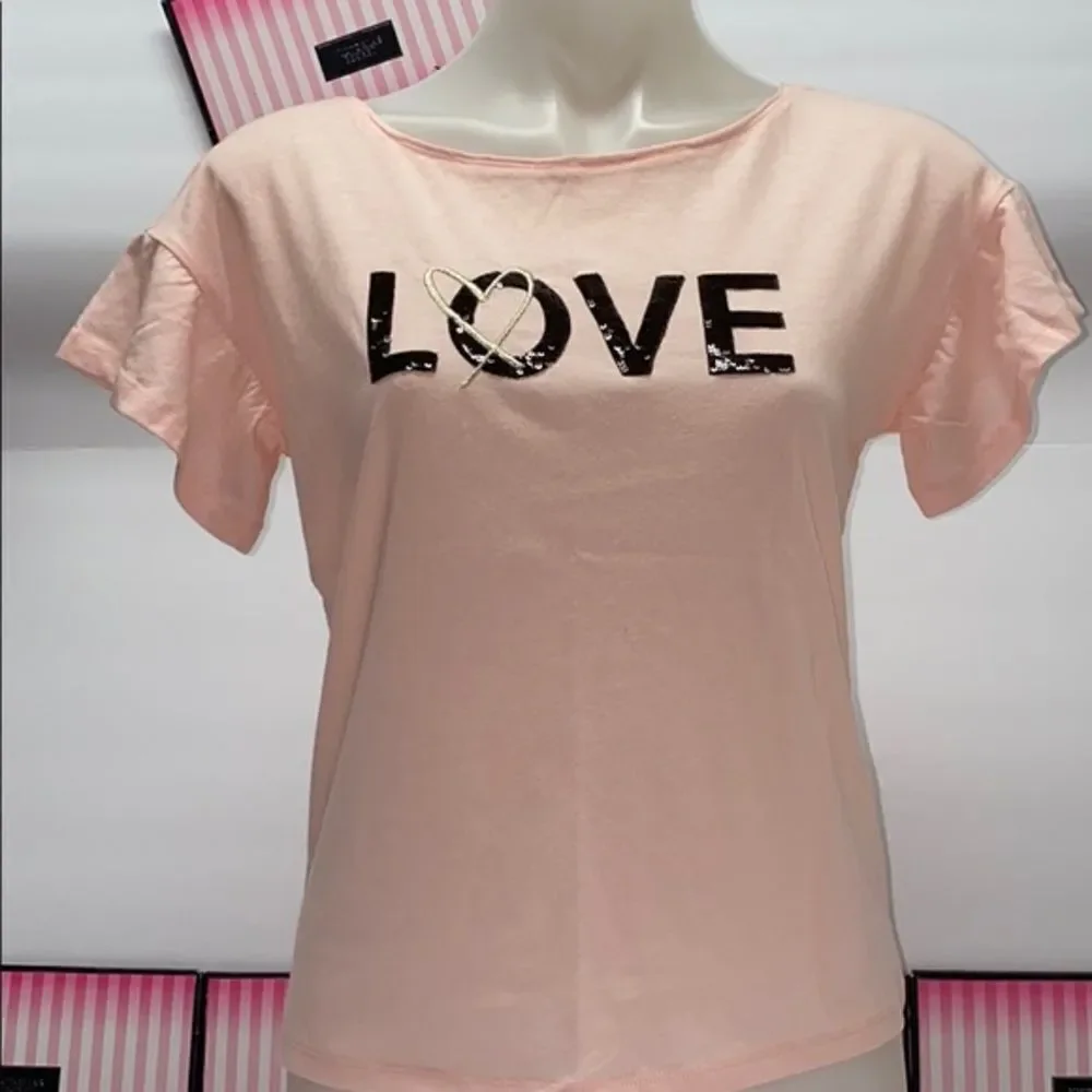 NWT VICTORIA SECRET PAJAMA Top short sleeve
